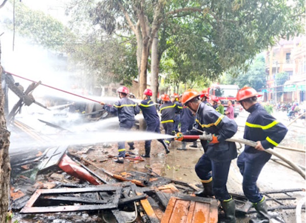 luat-hong-phuc-vn-THỦ TỤC XIN GIẤY CHỨNG NHẬN HUẤN LUYỆN NGHIỆP VỤ VỀ PHÒNG CHÁY, CHỮA CHÁY